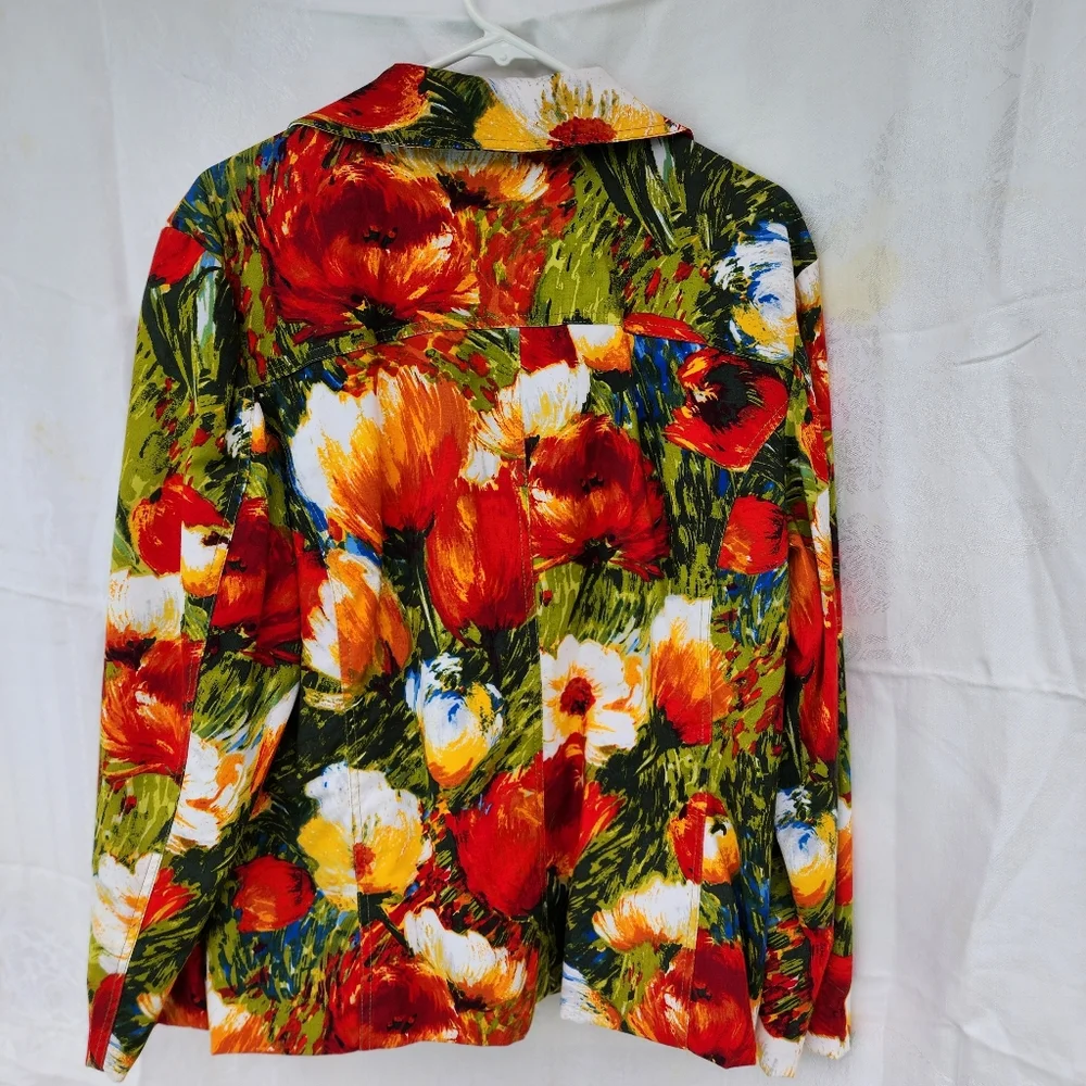 CHICOS Blazer/jacket Vibrant Floral, Lined, 2 side pockets Buttons - Picture 3 of 6